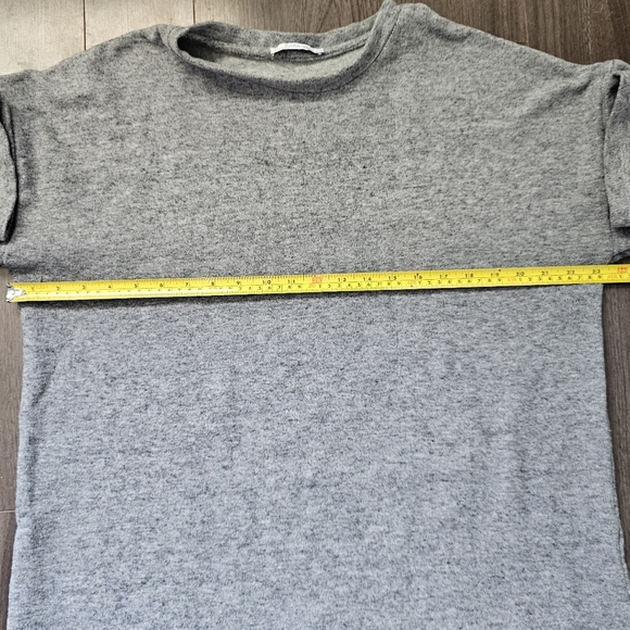 Zara Sweater - Picture 3 of 5